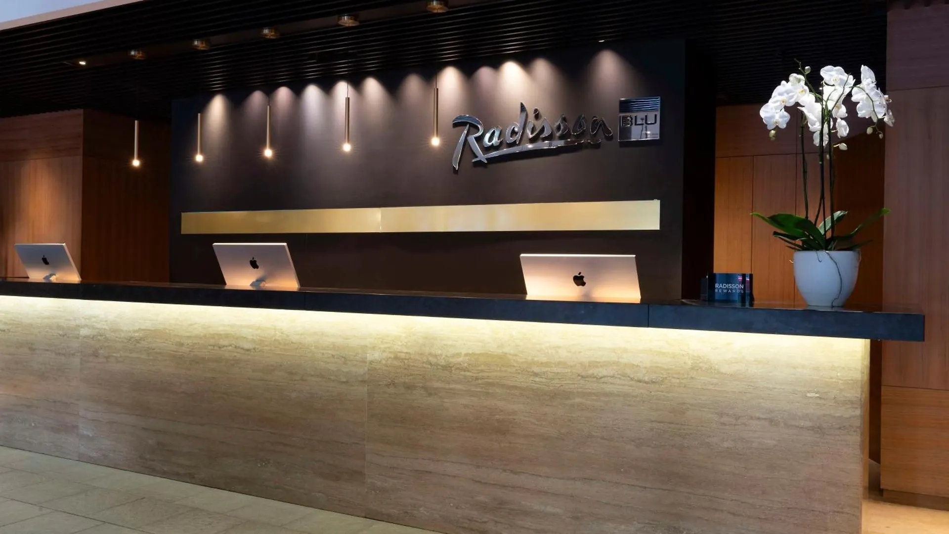 Radisson Blu Hotel Mediolan 4*,  Włochy